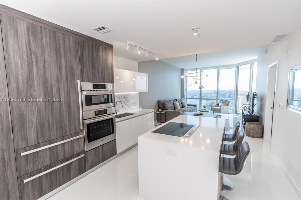 851 NE 1st Ave #3106, Miami FL 33132
