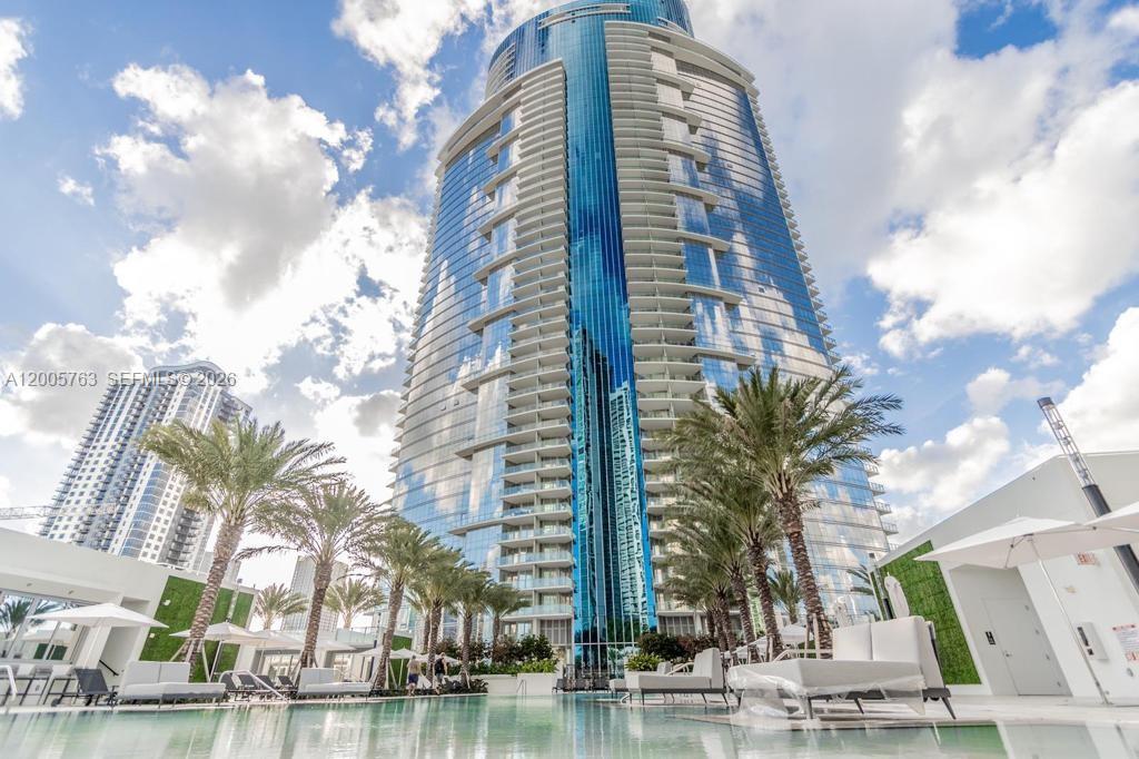 851 NE 1st Ave #3106, Miami FL 33132