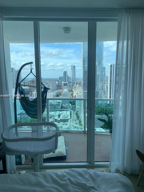 31 SE 5th St #3512, Miami FL 33131