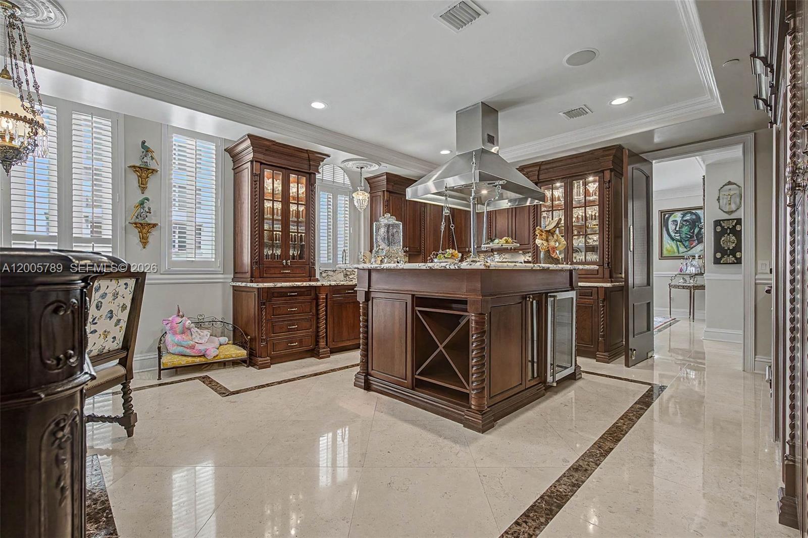 600 Coral Way #5, Coral Gables FL 33134