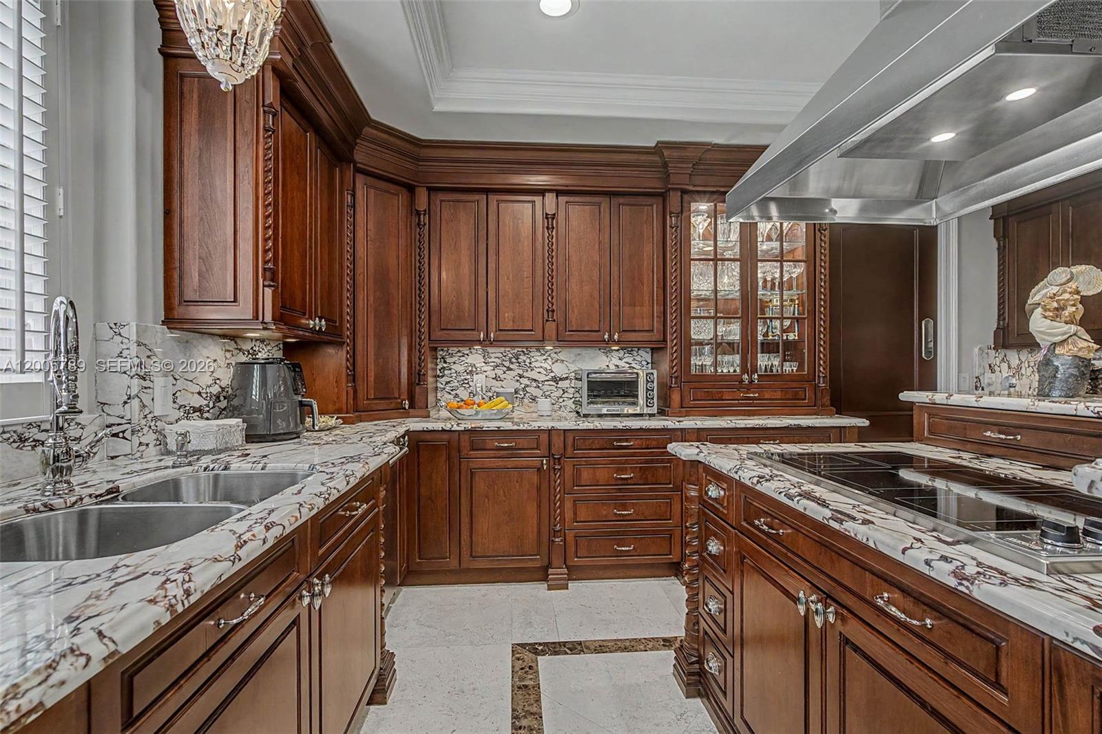 600 Coral Way #5, Coral Gables FL 33134