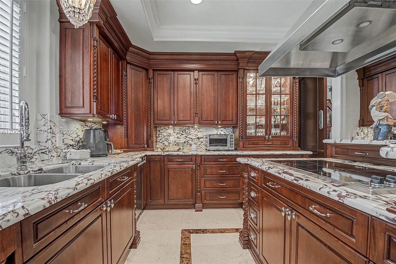 600 Coral Way #5, Coral Gables FL 33134