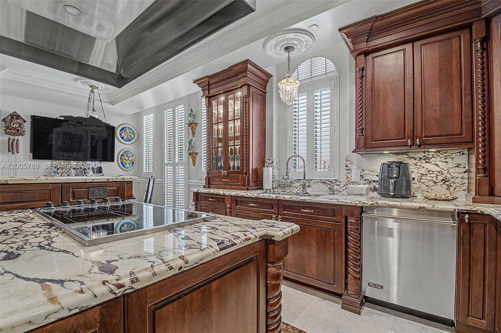 600 Coral Way #5, Coral Gables FL 33134