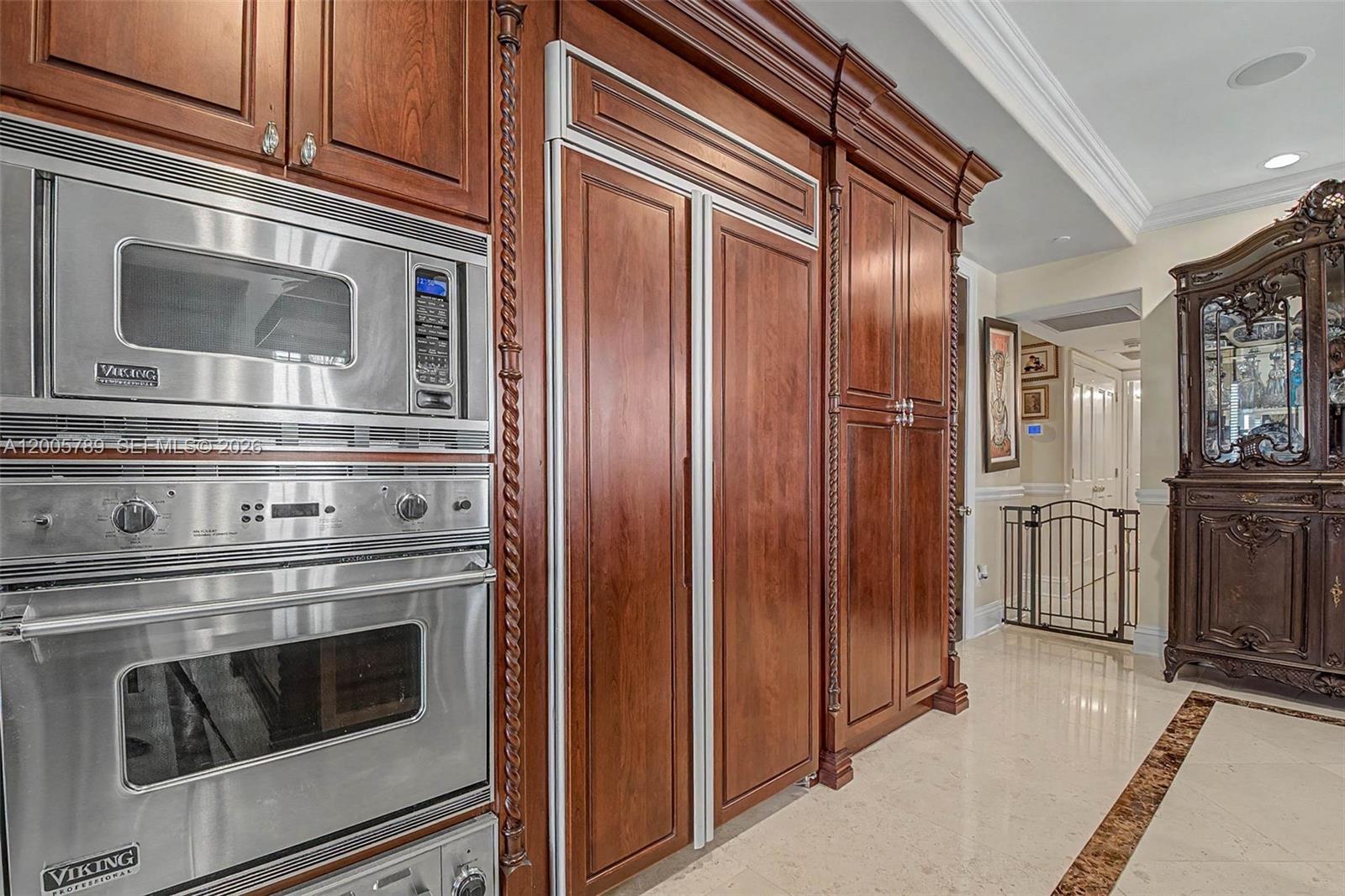 600 Coral Way #5, Coral Gables FL 33134