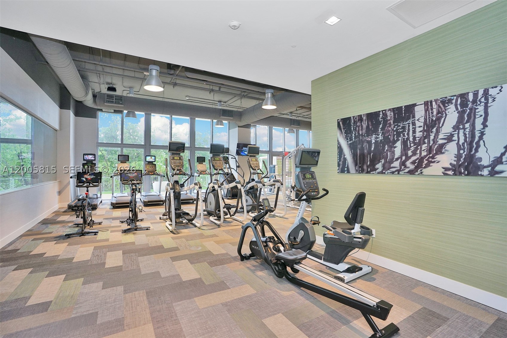 16385 Biscayne Blvd #1601+2 Parkings, North Miami Beach FL 33160