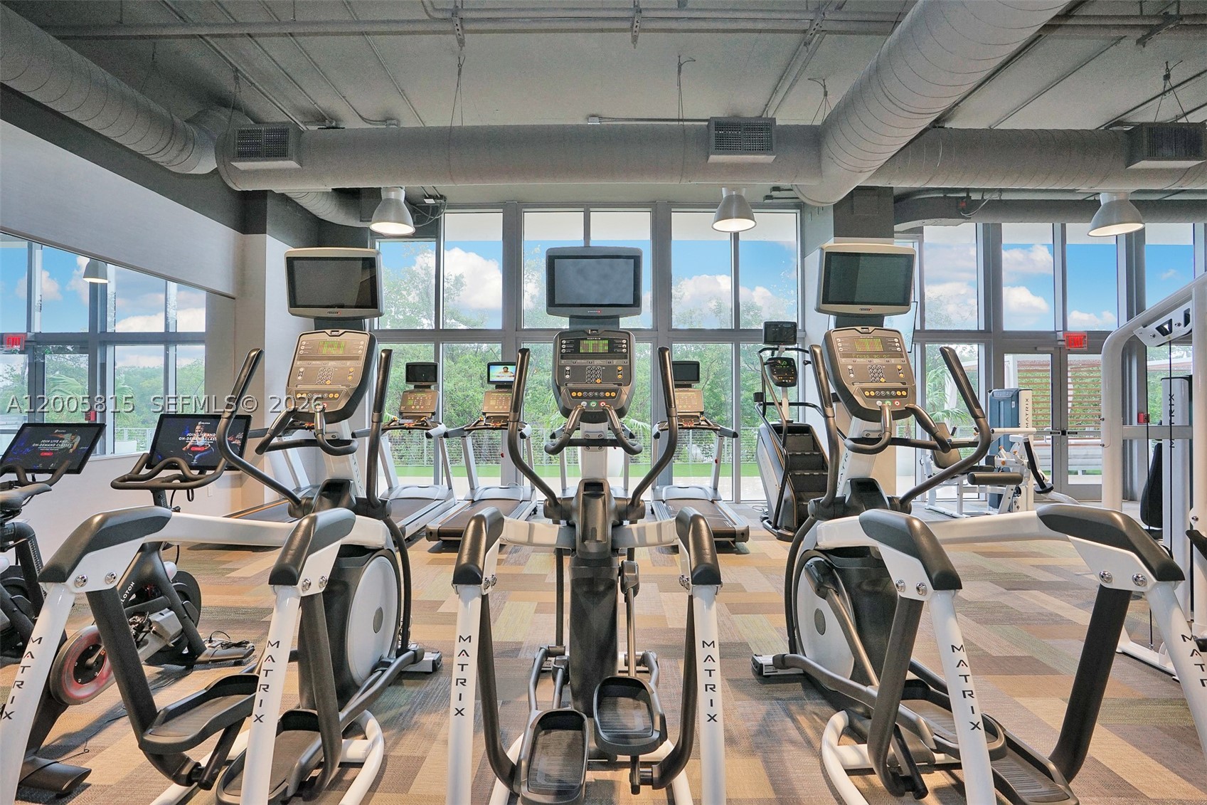 16385 Biscayne Blvd #1601+2 Parkings, North Miami Beach FL 33160