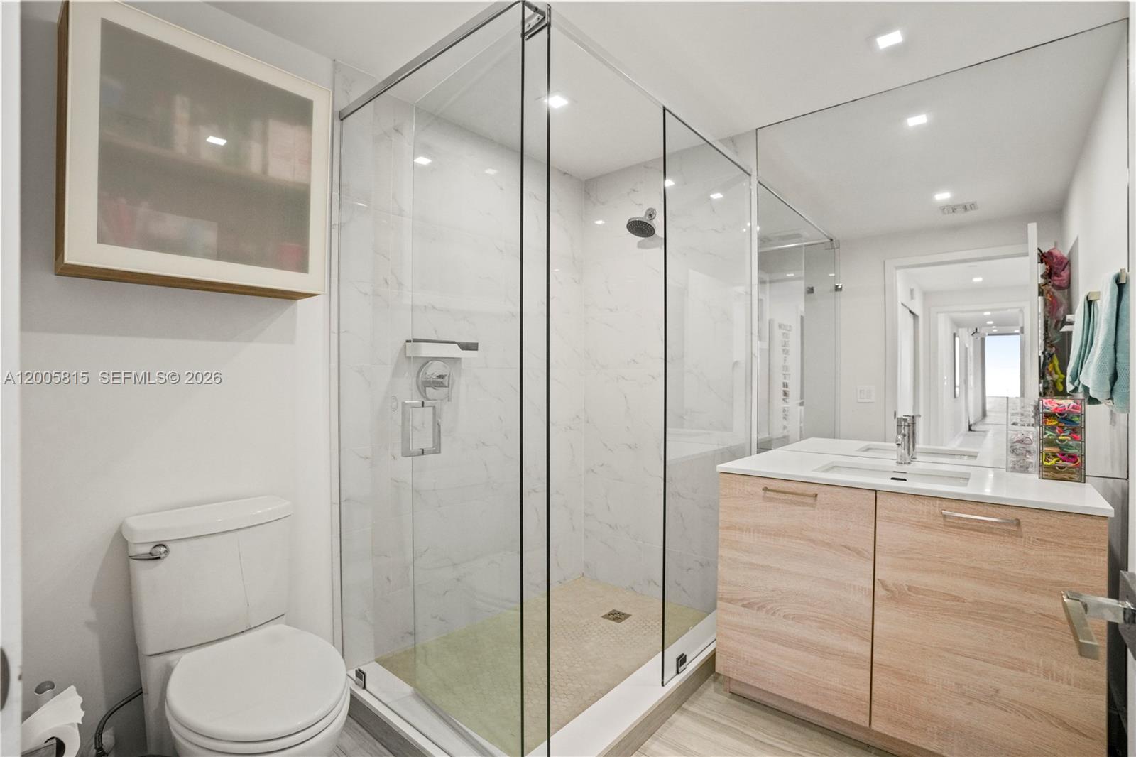 16385 NE Biscayne Blvd #1601+2 Parkings, North Miami Beach FL 33160