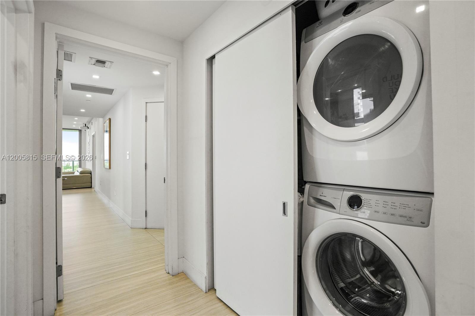 16385 NE Biscayne Blvd #1601+2 Parkings, North Miami Beach FL 33160