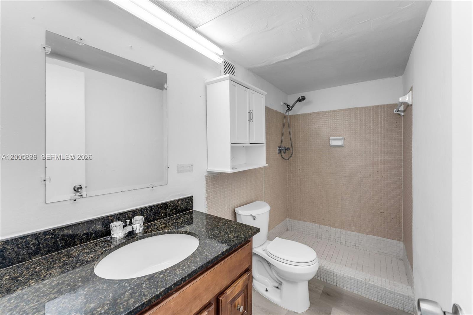 7560 SW 82nd St #G112, Miami FL 33143