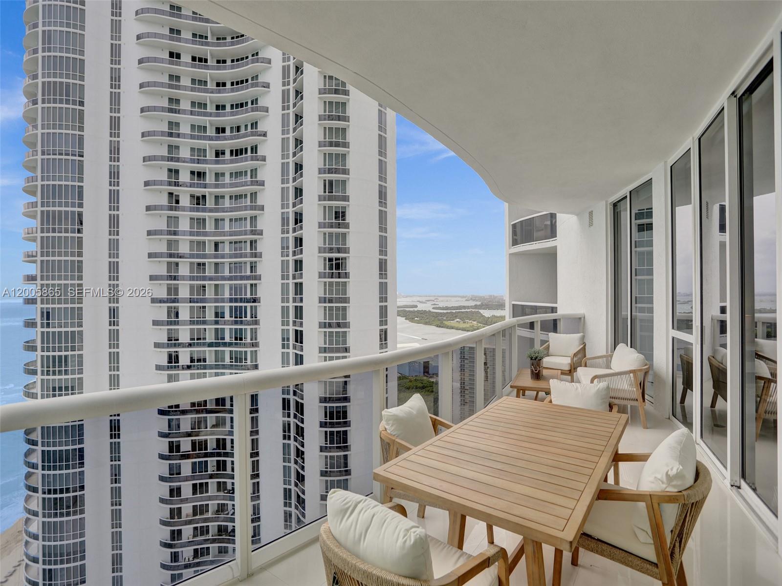 15901 Collins Ave #2807, Sunny Isles Beach FL 33160