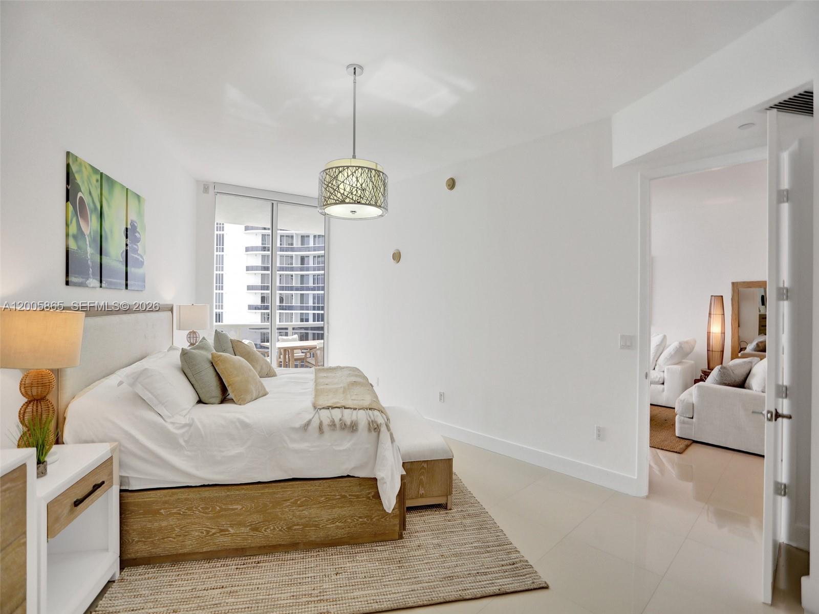 15901 Collins Ave #2807, Sunny Isles Beach FL 33160