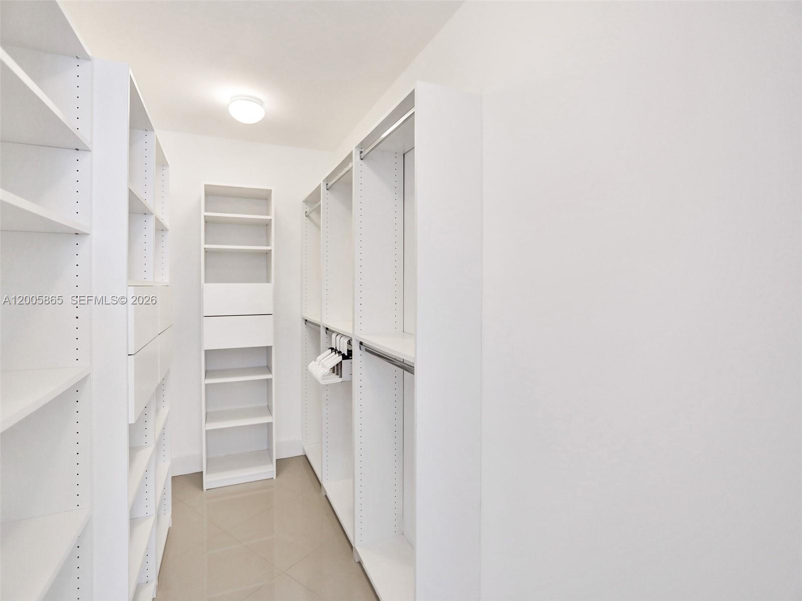15901 Collins Ave #2807, Sunny Isles Beach FL 33160