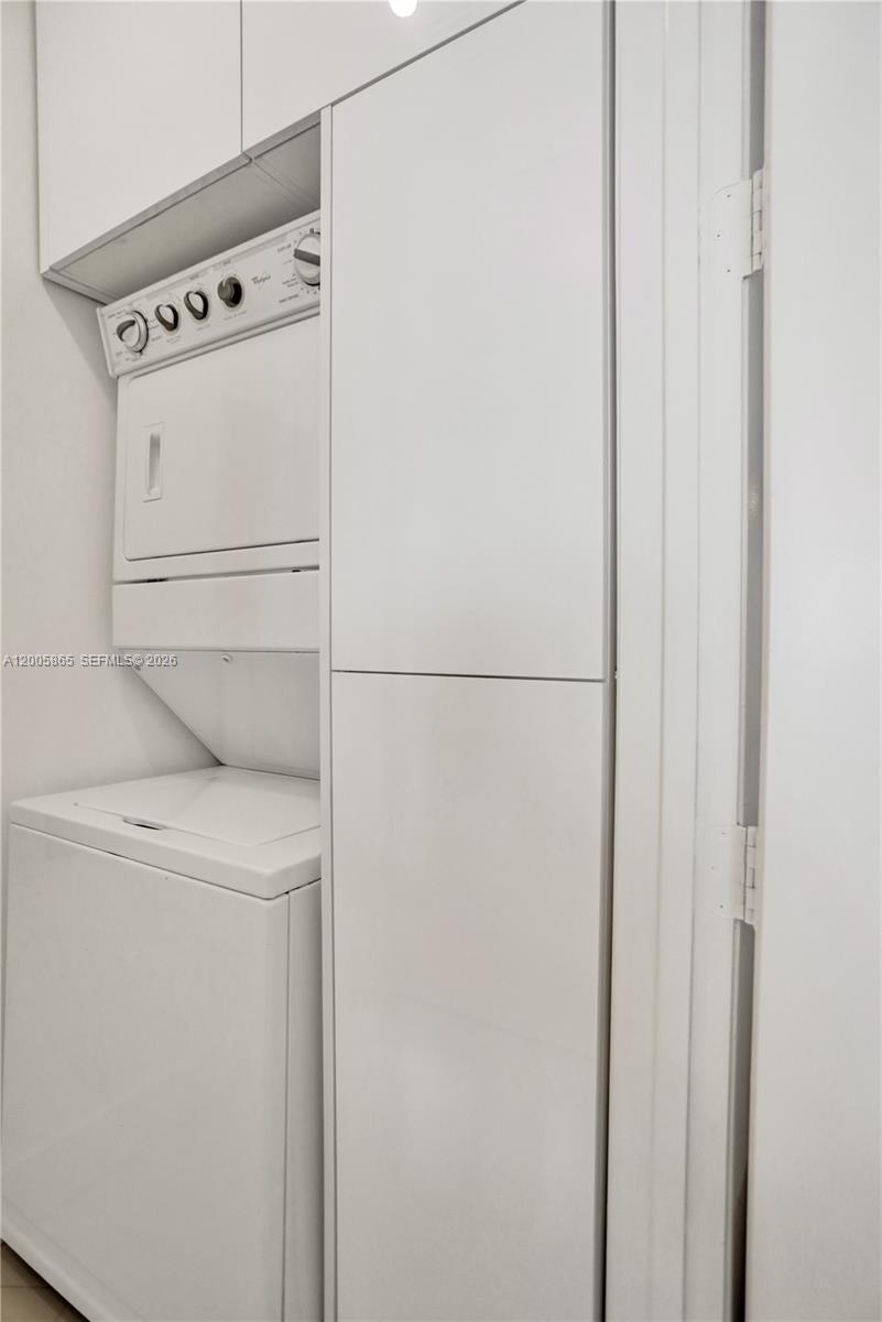 15901 Collins Ave #2807, Sunny Isles Beach FL 33160