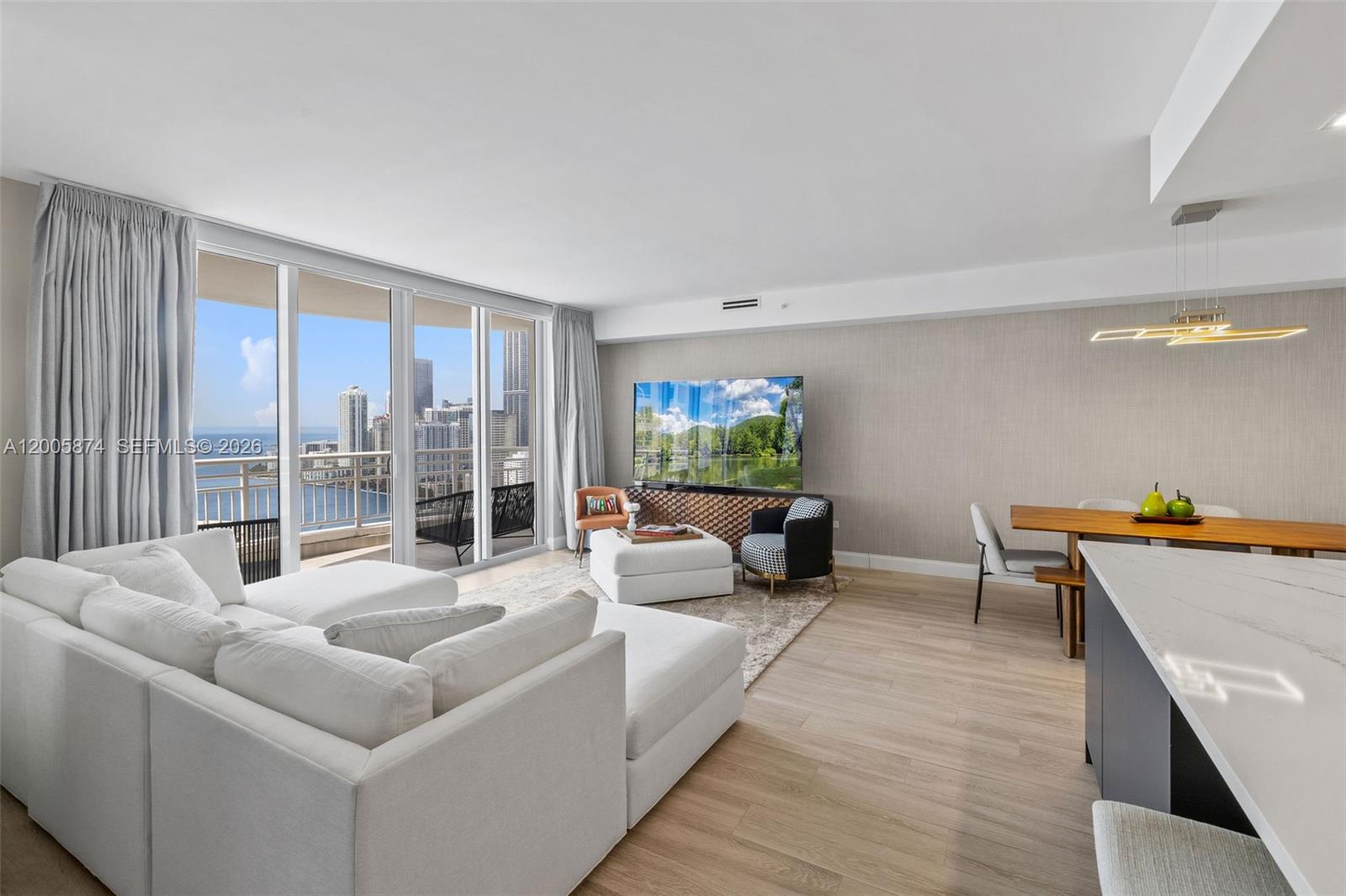 848 Brickell Key Dr #3403, Miami FL 33131
