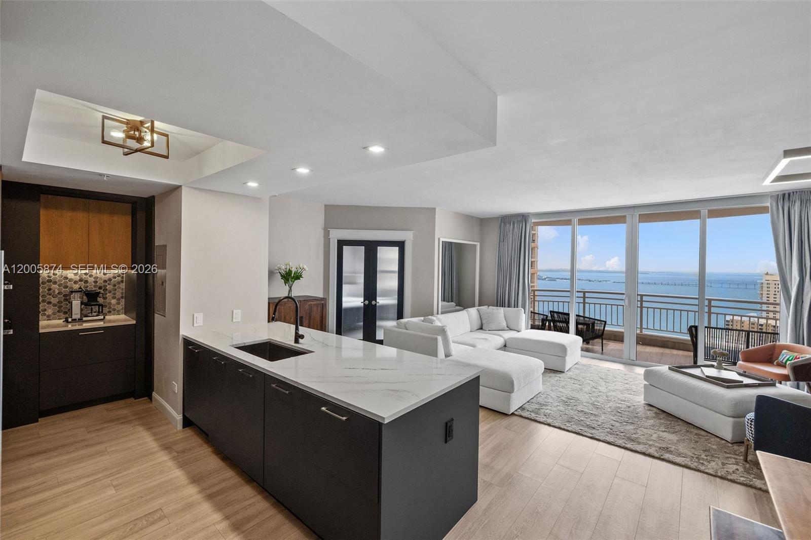 848 Brickell Key Dr #3403, Miami FL 33131