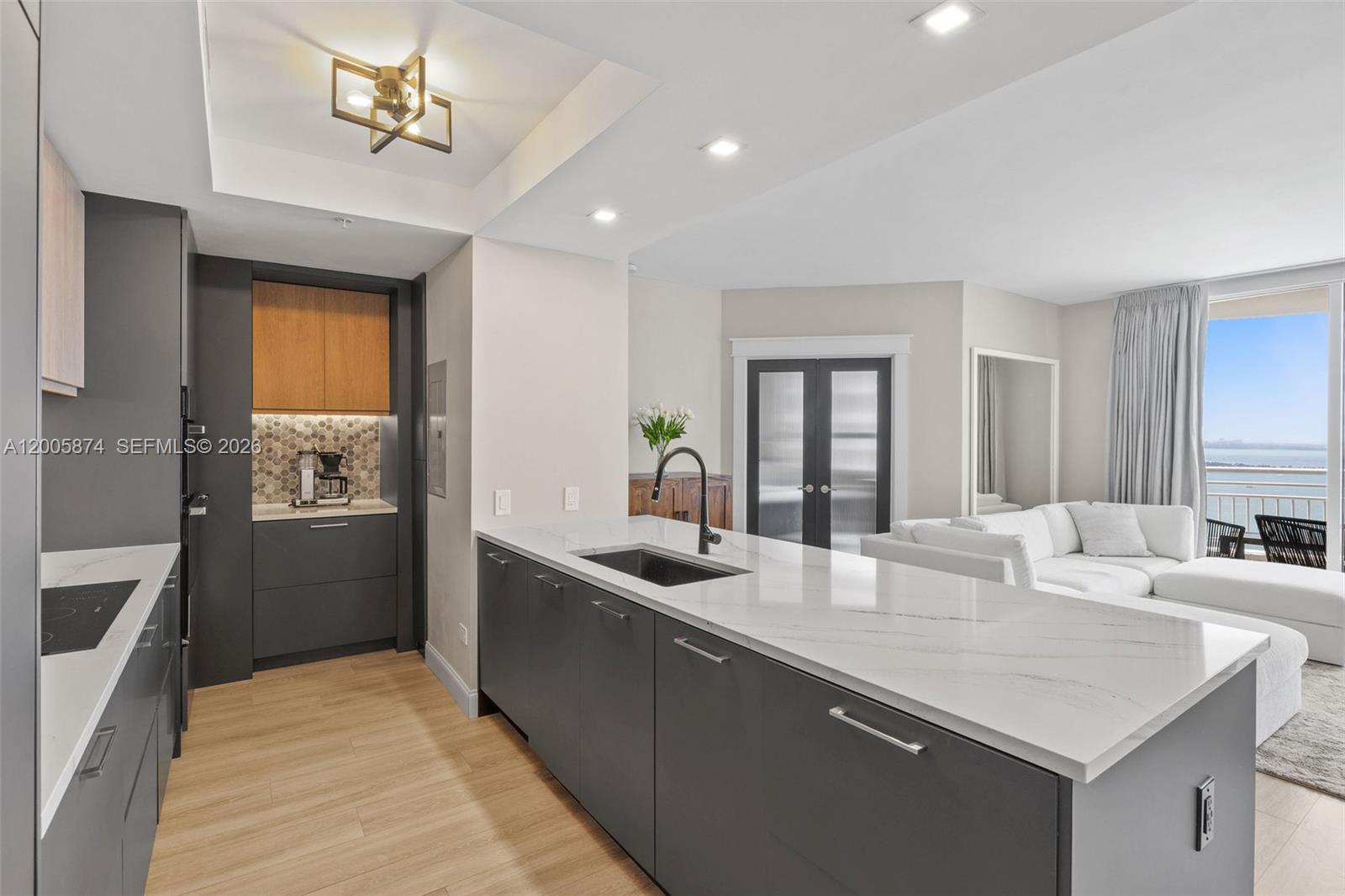 848 Brickell Key Dr #3403, Miami FL 33131
