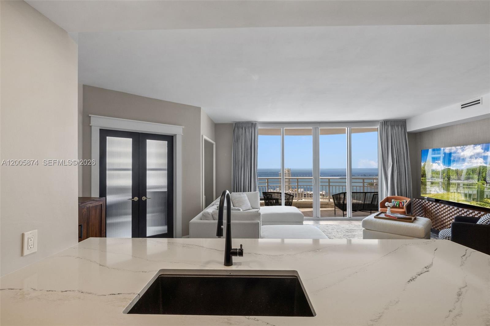 848 Brickell Key Dr #3403, Miami FL 33131