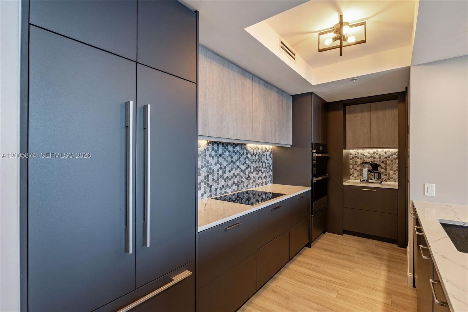 848 Brickell Key Dr #3403, Miami FL 33131
