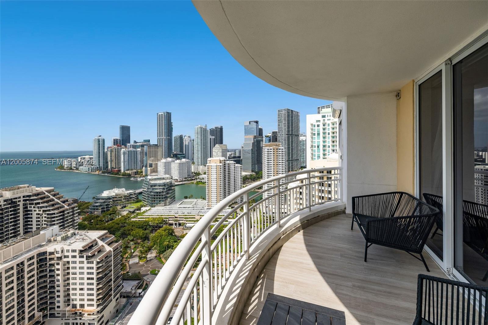 848 Brickell Key Dr #3403, Miami FL 33131