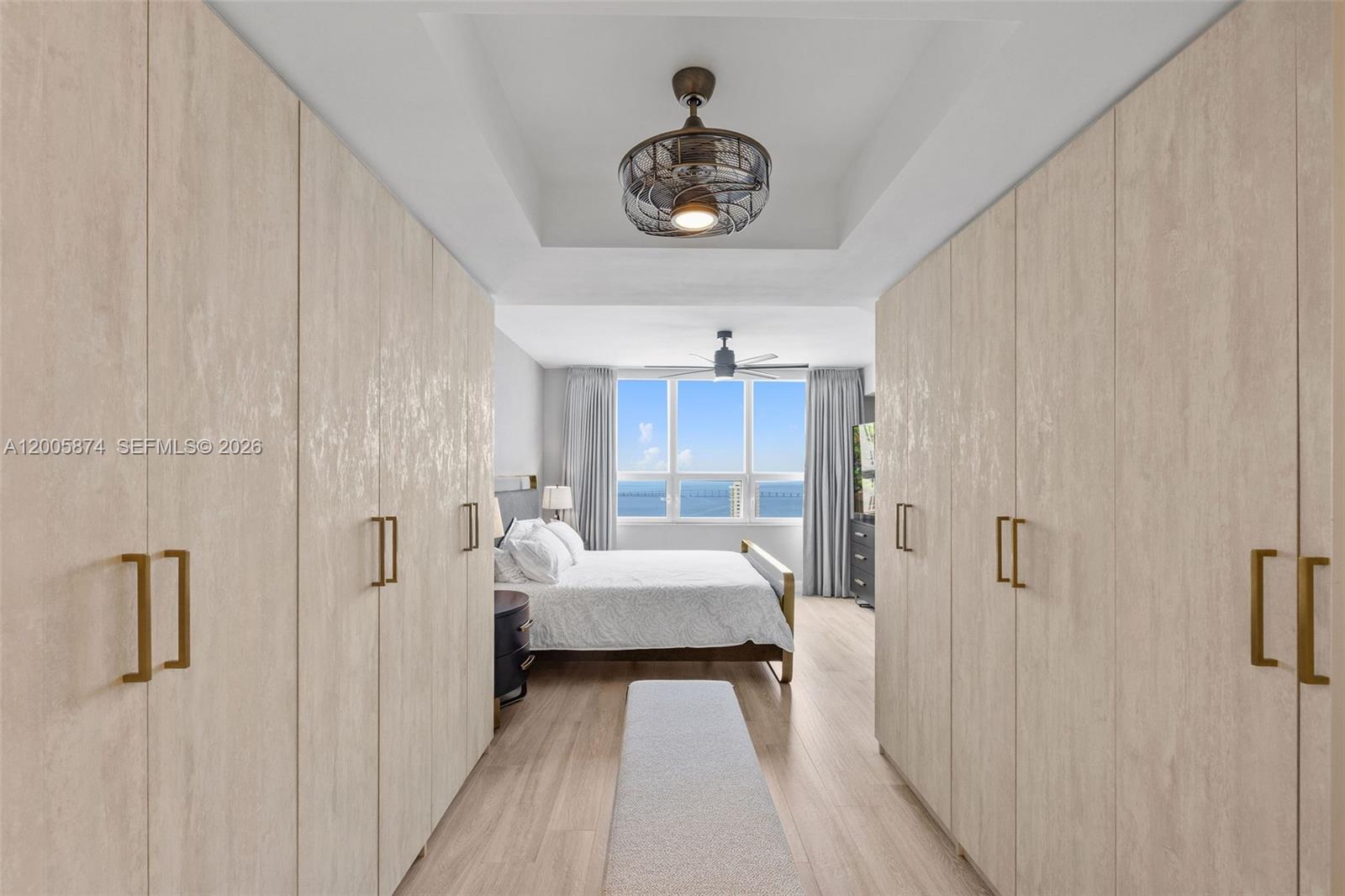 848 Brickell Key Dr #3403, Miami FL 33131