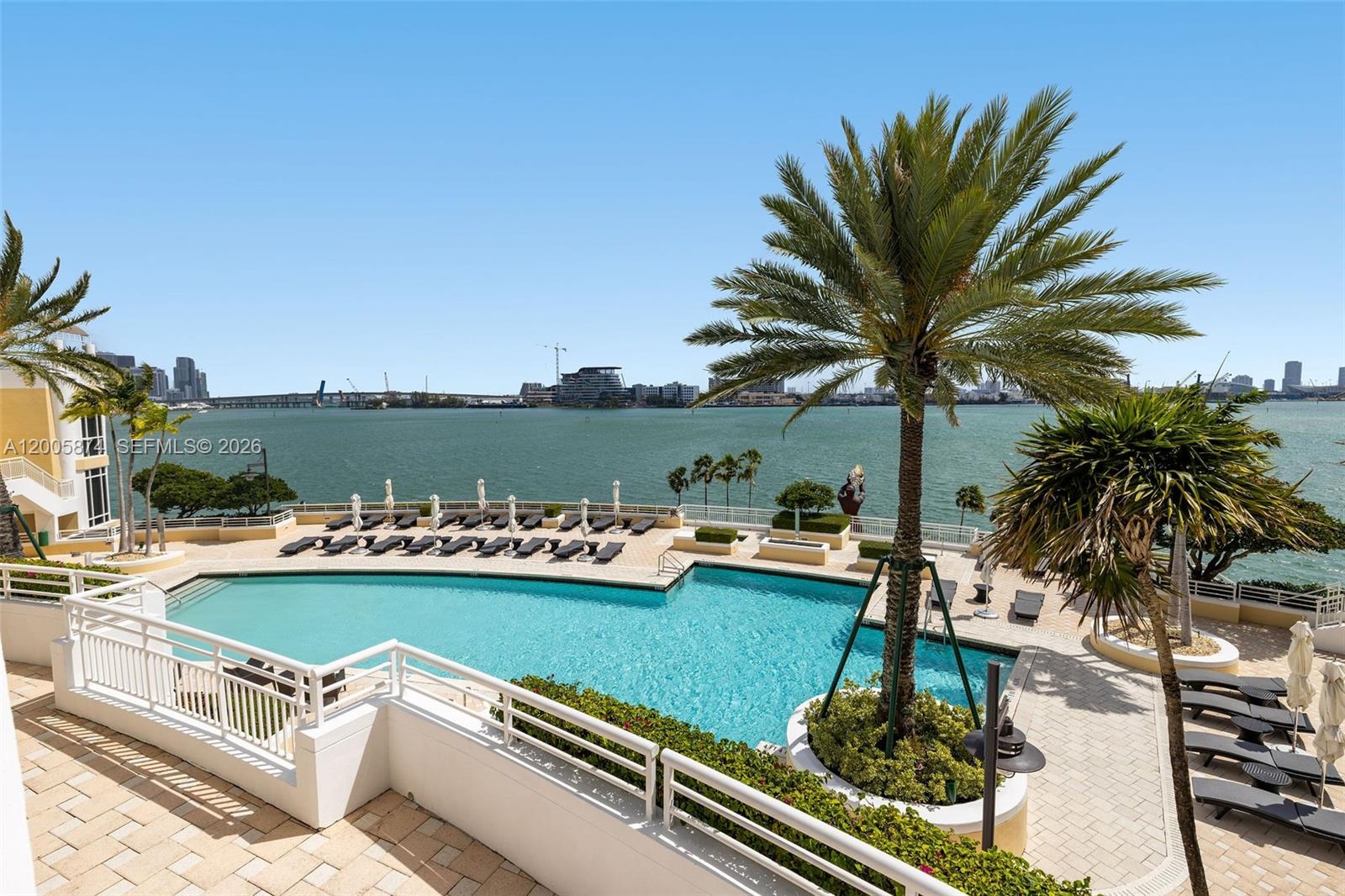 848 Brickell Key Dr #3403, Miami FL 33131