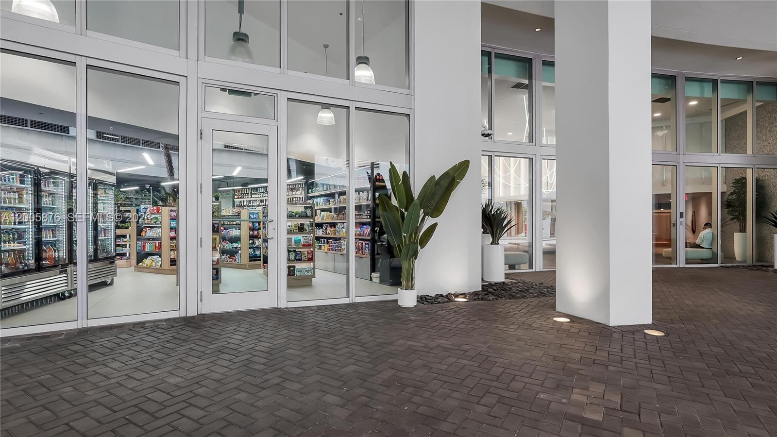 90 SW 3rd St #TH 308, Miami FL 33130