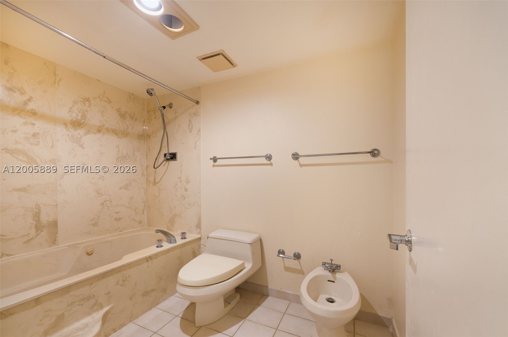 520 Brickell Key Dr #A1001, Miami FL 33131
