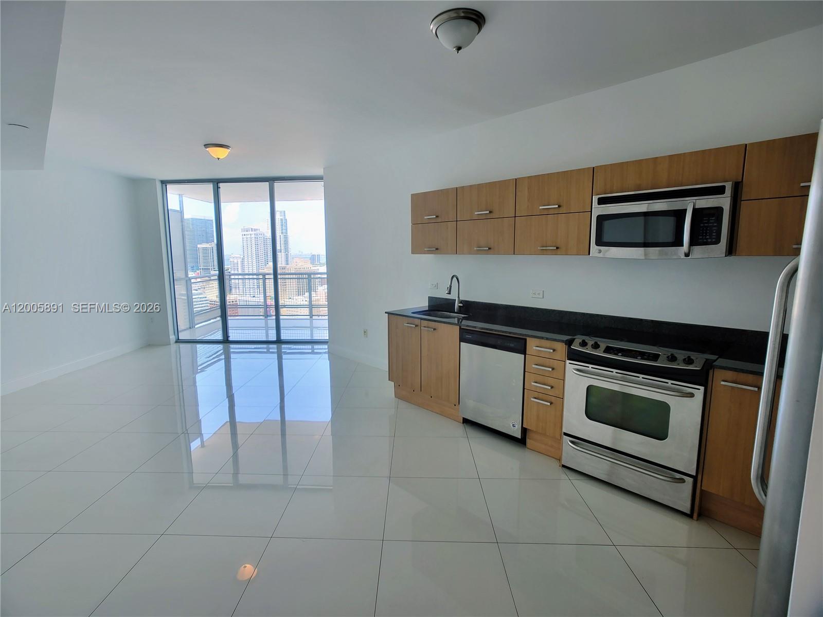 350 S Miami Ave #3111, Miami FL 33130