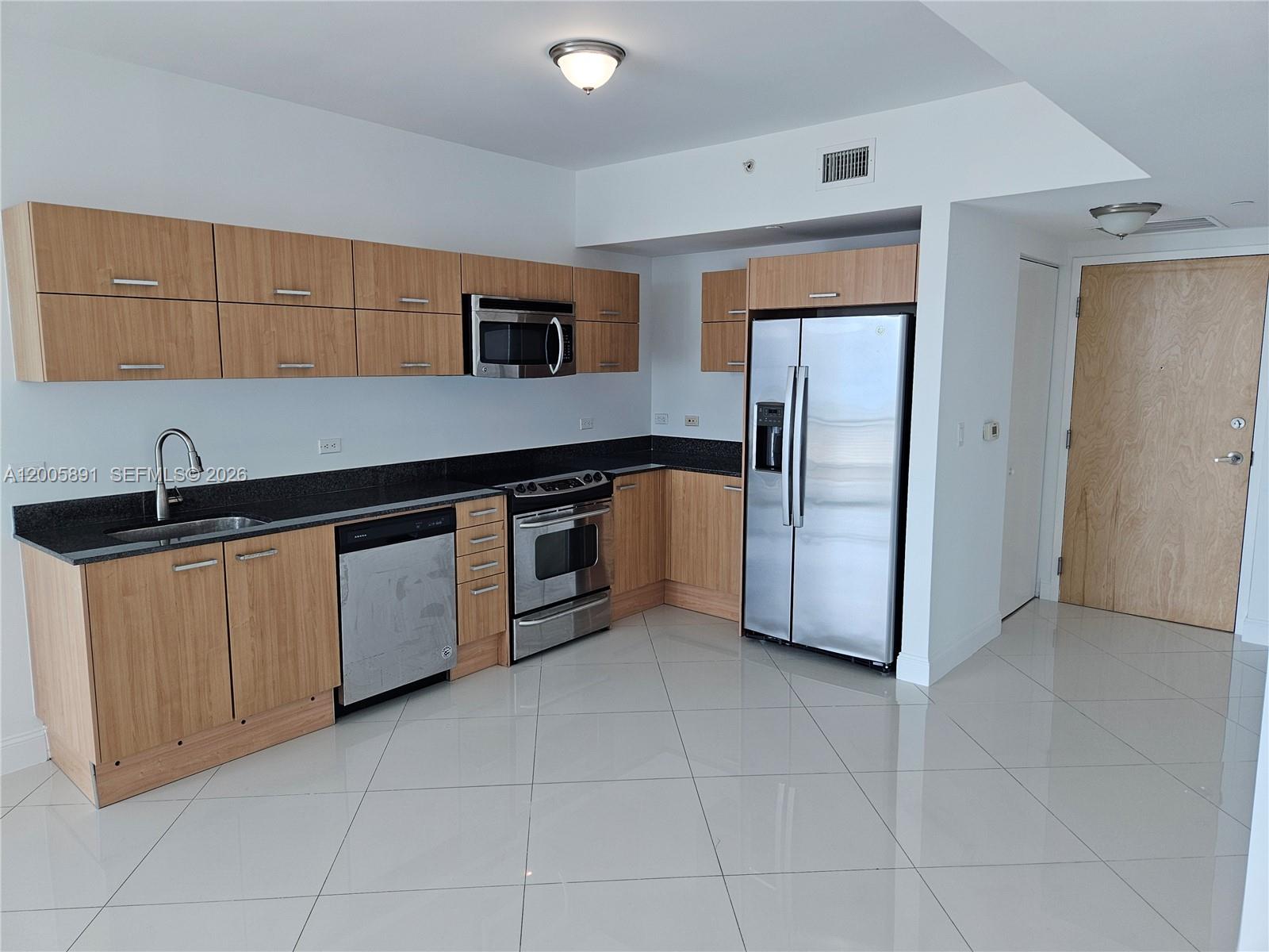 350 S Miami Ave #3111, Miami FL 33130