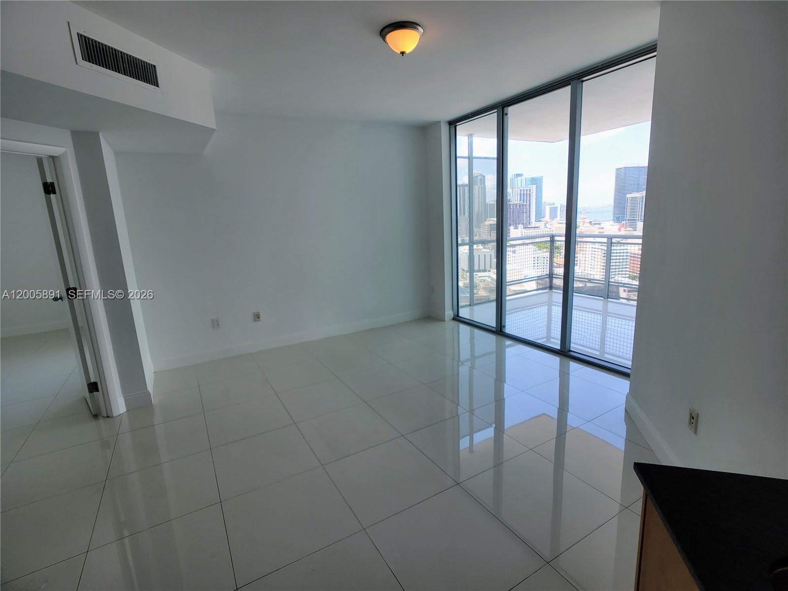 350 S Miami Ave #3111, Miami FL 33130