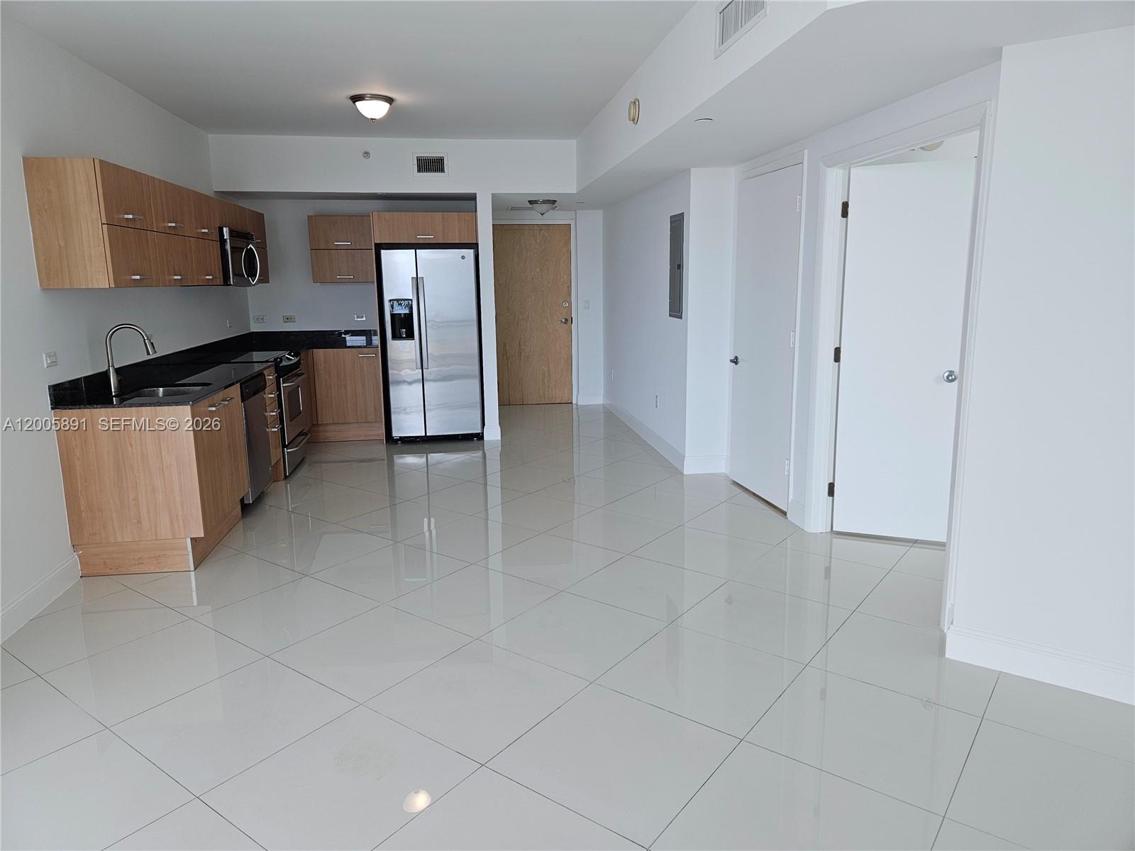 350 S Miami Ave #3111, Miami FL 33130