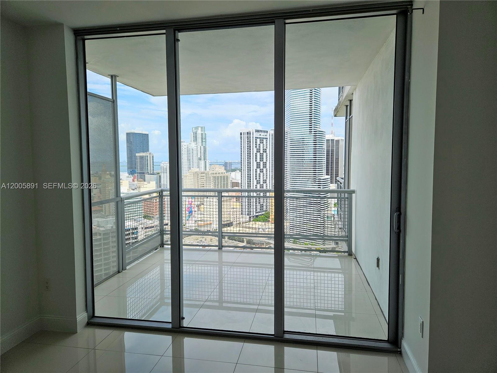 350 S Miami Ave #3111, Miami FL 33130