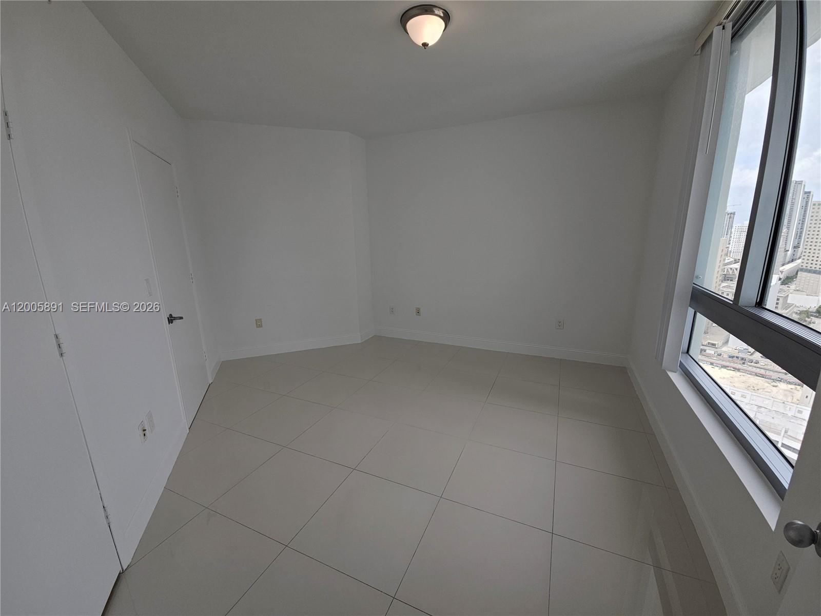 350 S Miami Ave #3111, Miami FL 33130