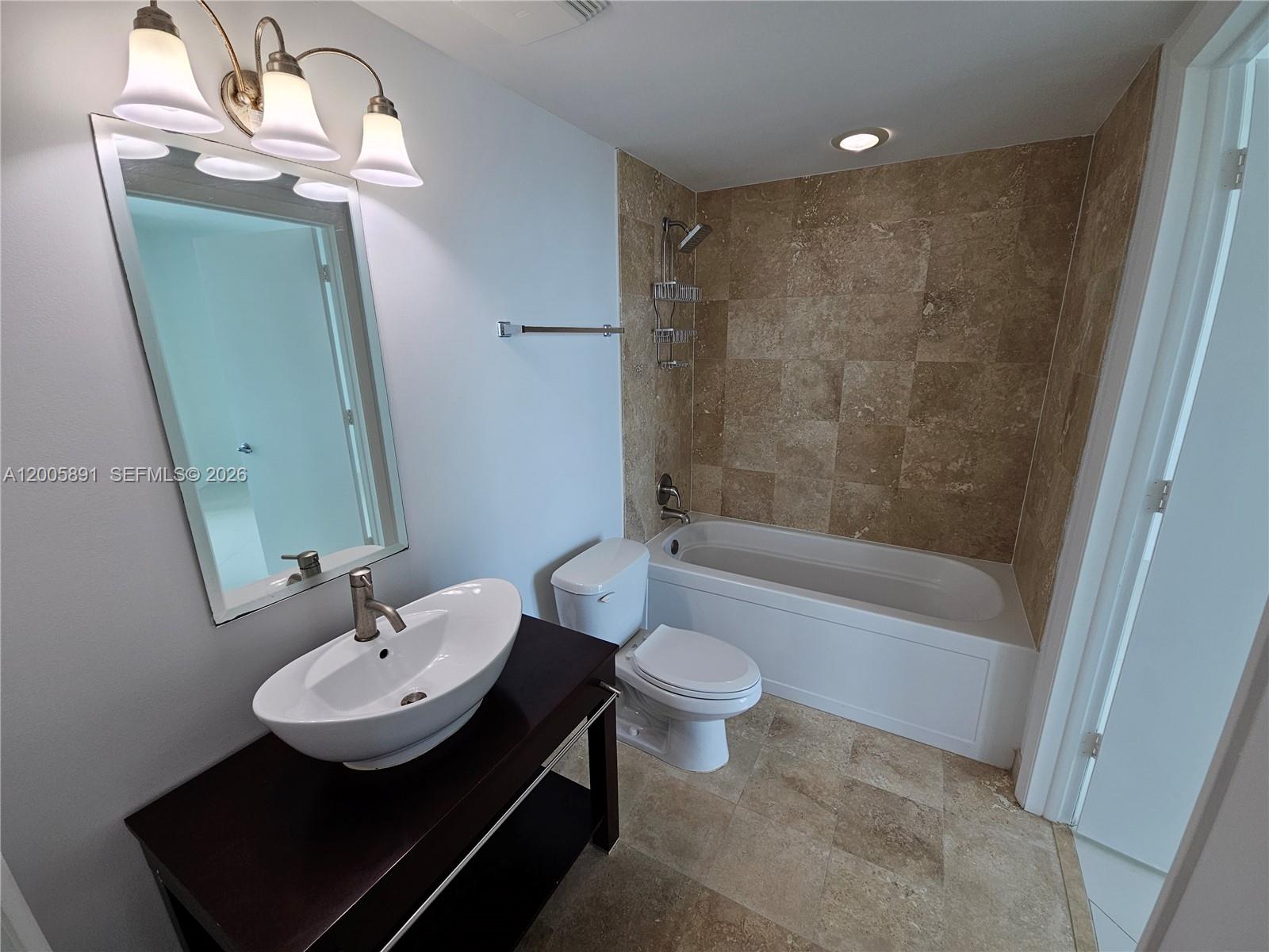350 S Miami Ave #3111, Miami FL 33130