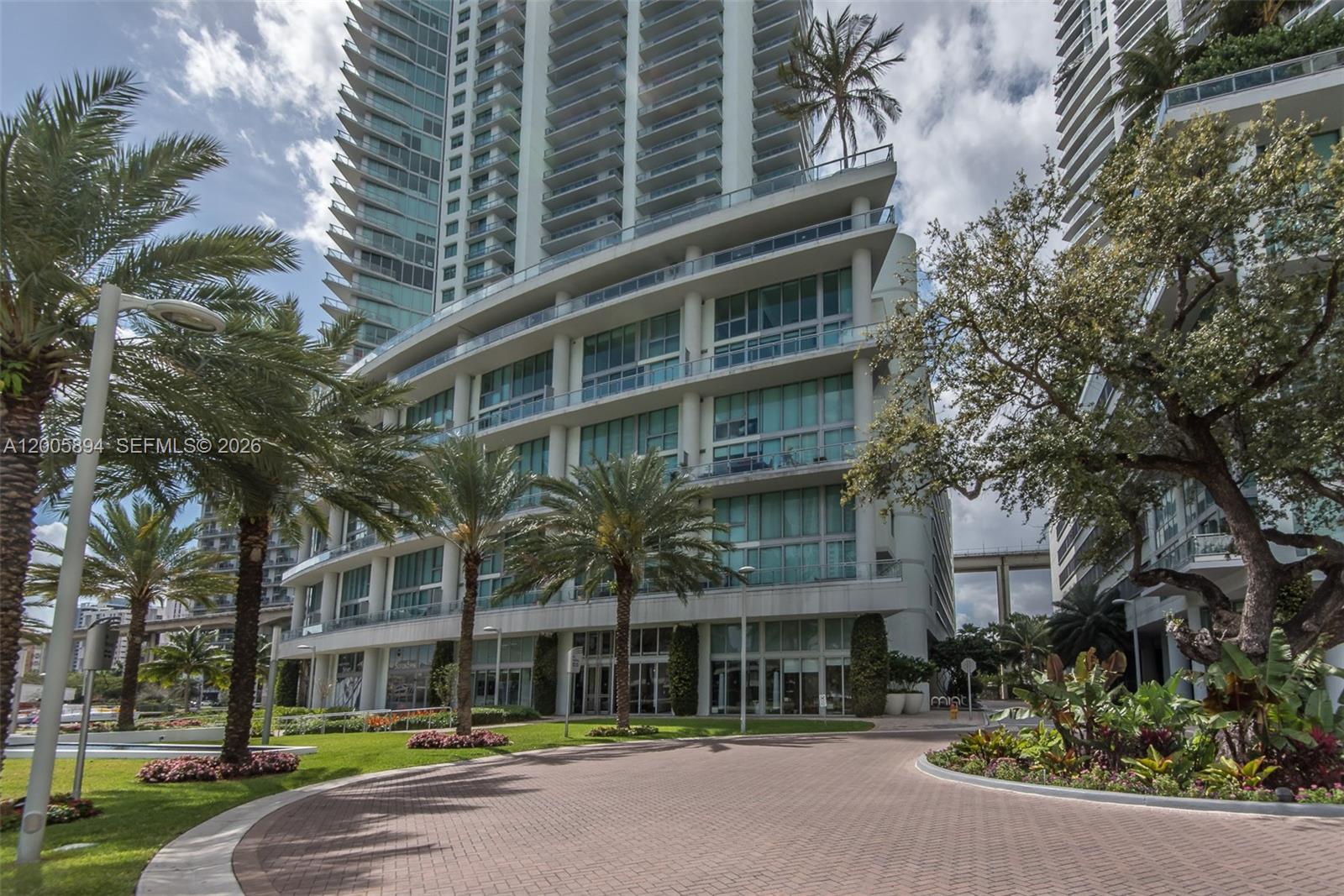 92 SW 3rd St #4612, Miami FL 33130