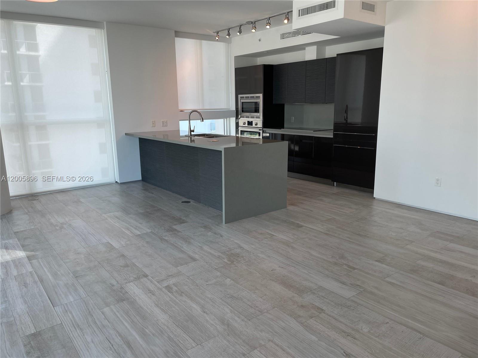 1080 Brickell Av #2209, Miami FL 33131