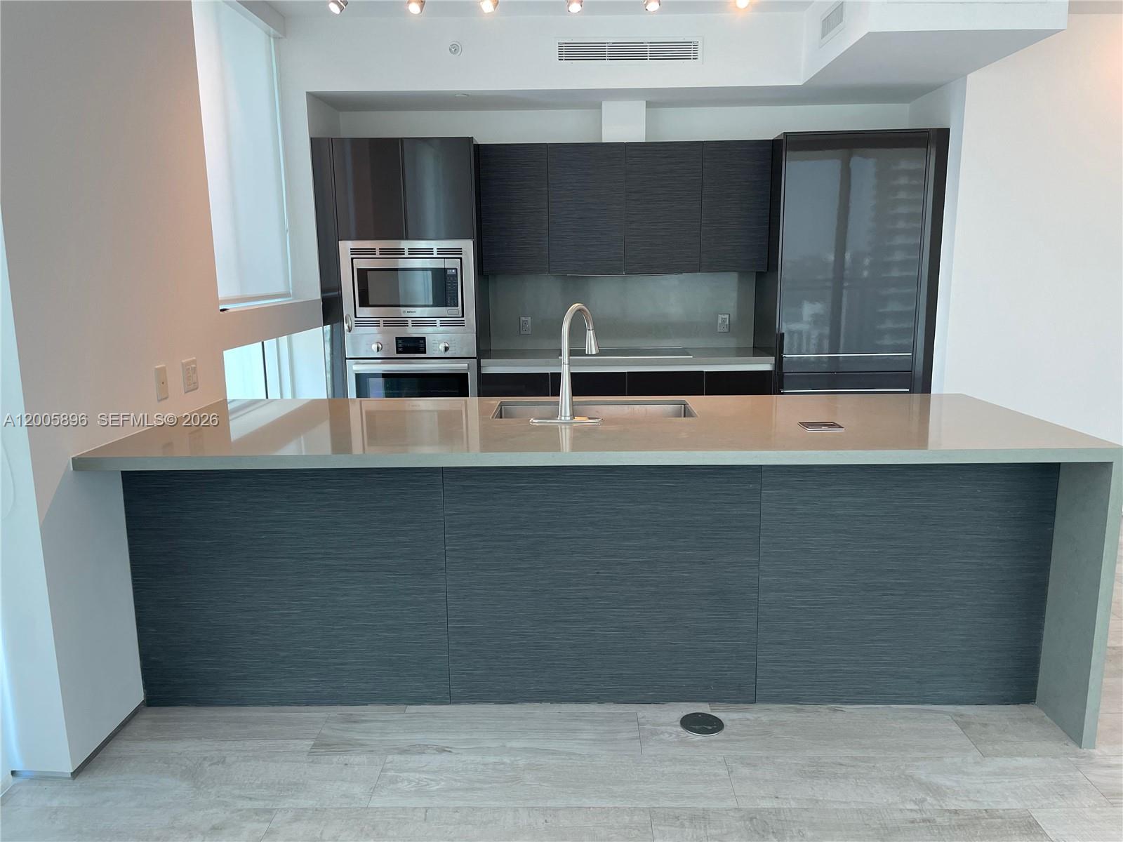 1080 Brickell Av #2209, Miami FL 33131