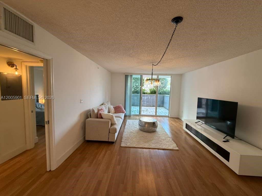 1155 Brickell Bay Dr #606, Miami FL 33131