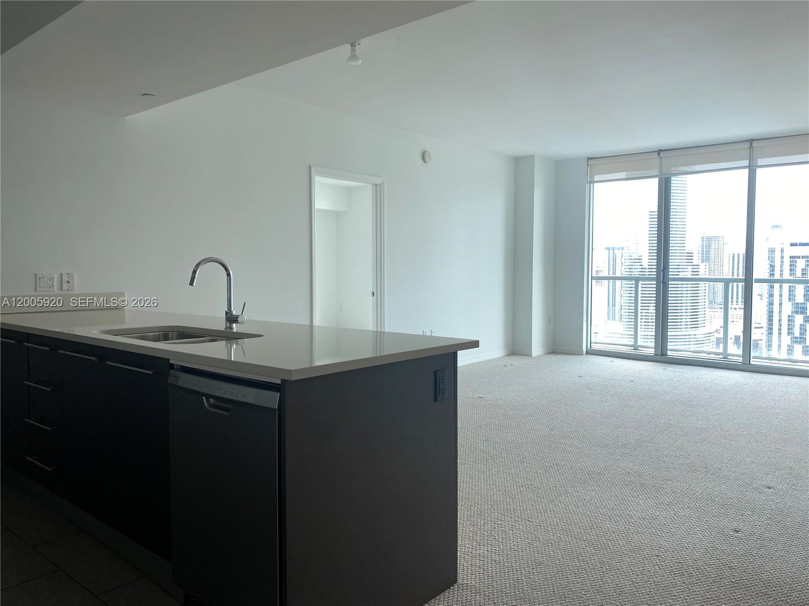 55 SE 6th St #3905, Miami FL 33131