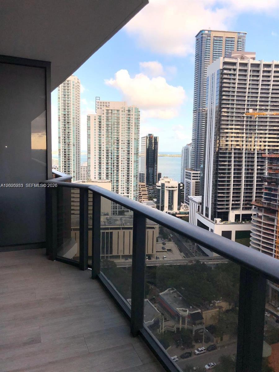 55 SW 9th St #2604, Miami FL 33130