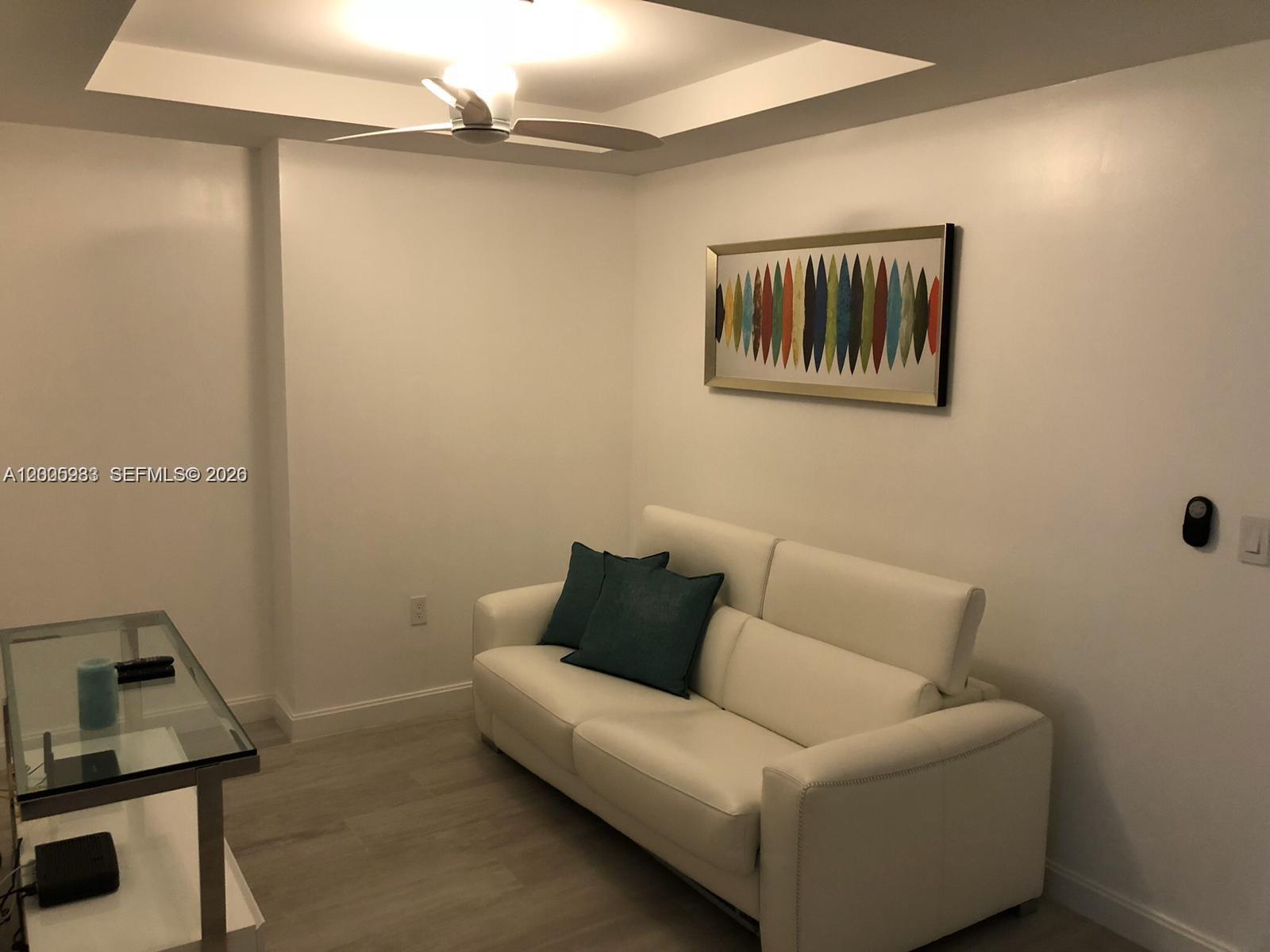 55 SW 9th St #2604, Miami FL 33130