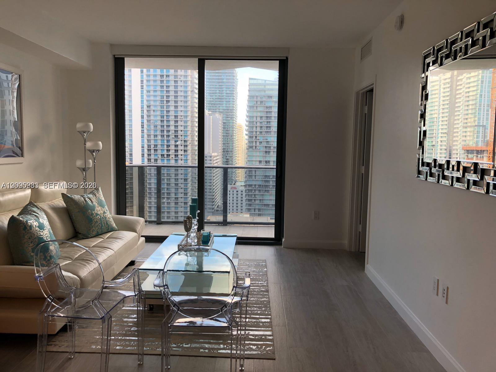 55 SW 9th St #2604, Miami FL 33130