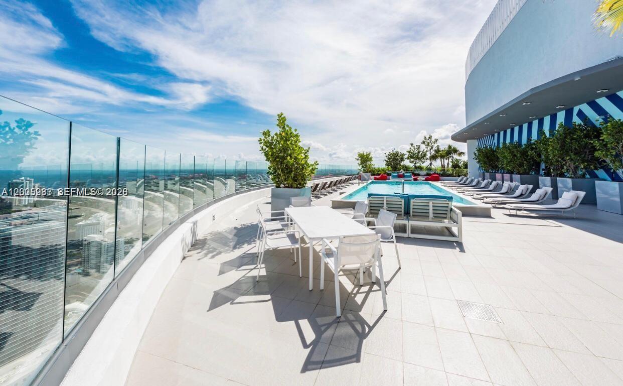 55 SW 9th St #2604, Miami FL 33130