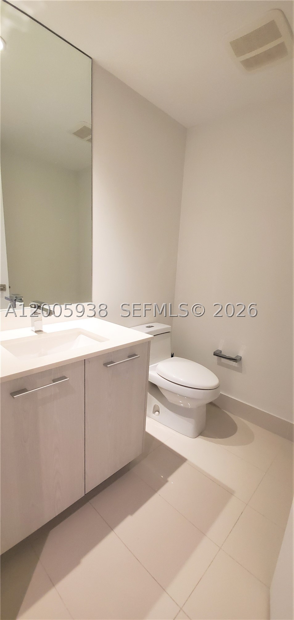 55 SW 9th St #3610, Miami FL 33130