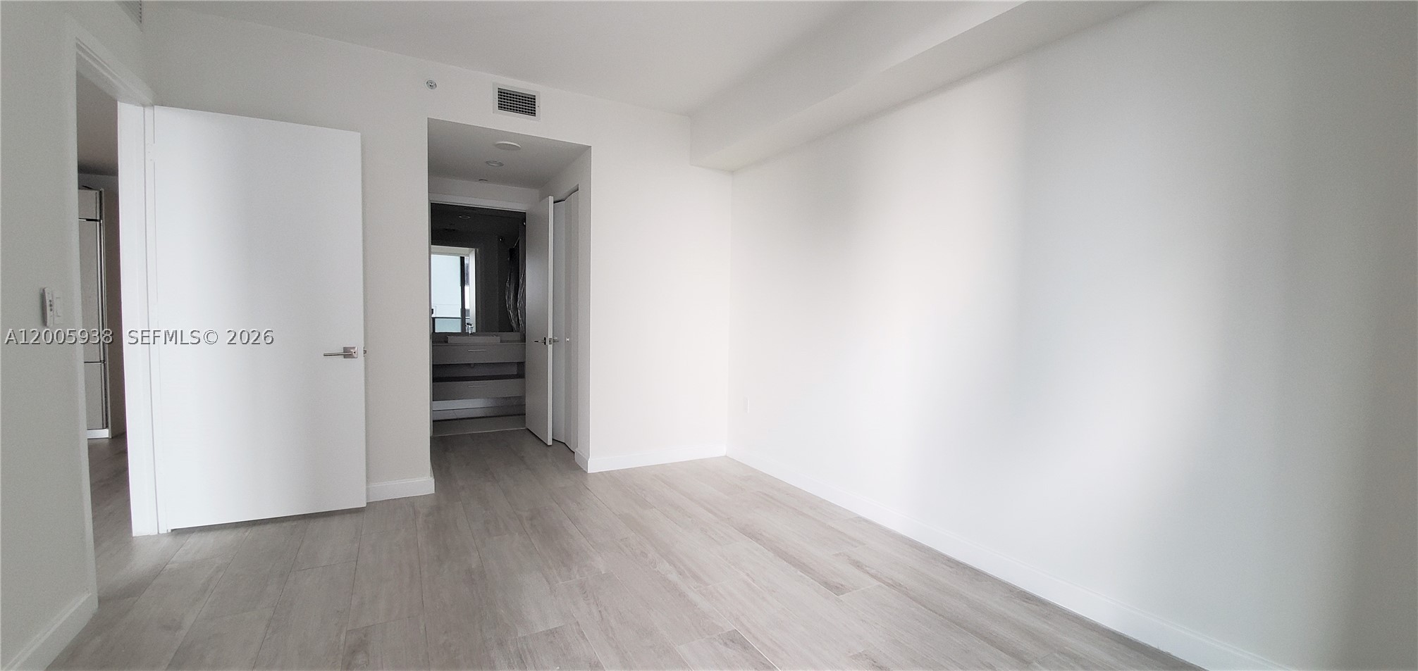 55 SW 9th St #3610, Miami FL 33130