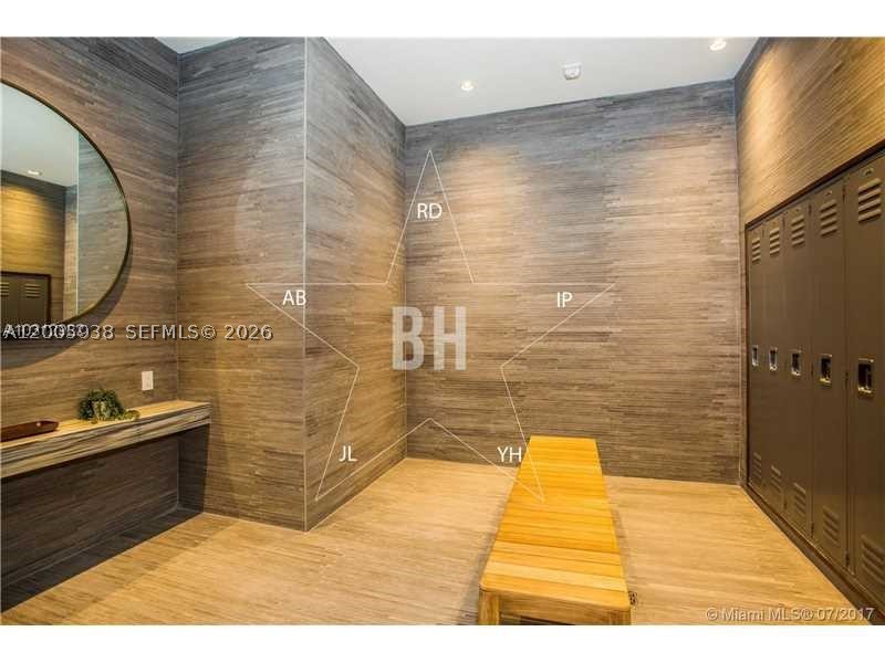 55 SW 9th St #3610, Miami FL 33130