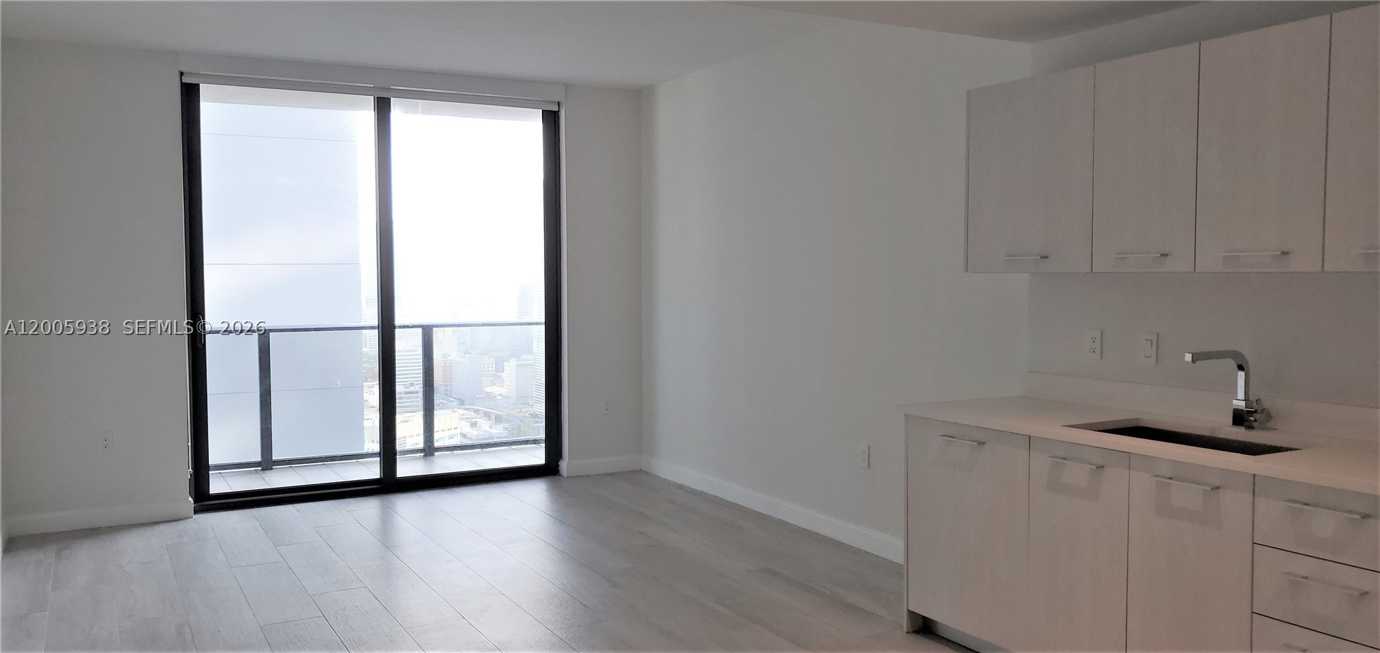 55 SW 9th St #3610, Miami FL 33130