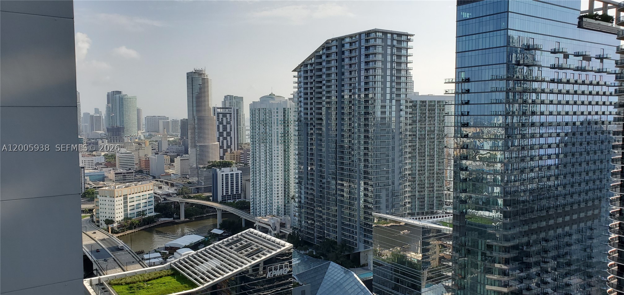 55 SW 9th St #3610, Miami FL 33130