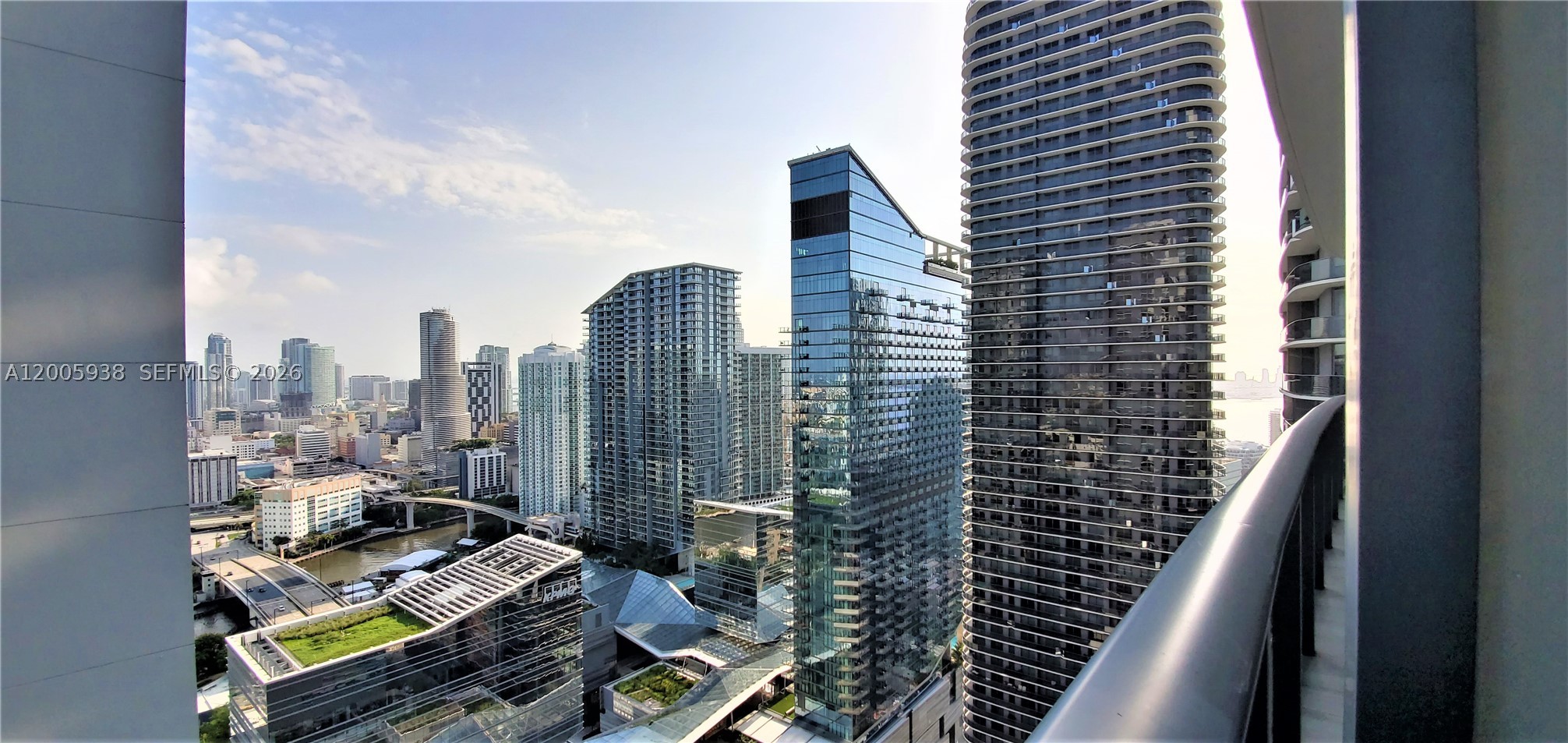 55 SW 9th St #3610, Miami FL 33130