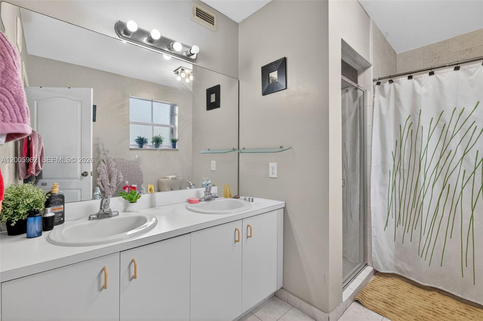 16624 NW 73rd Ct #16624, Miami Lakes FL 33014